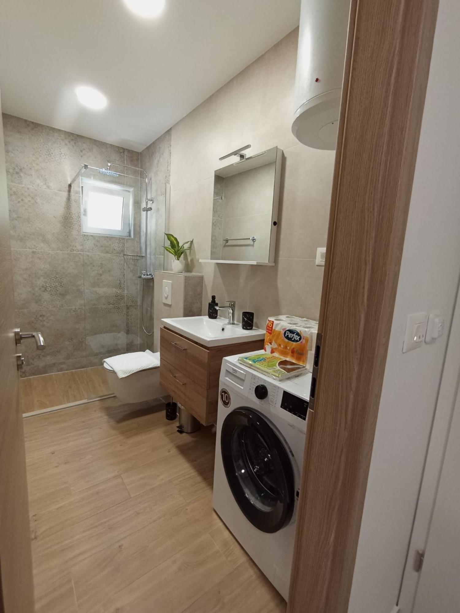 Apartament Family Leona