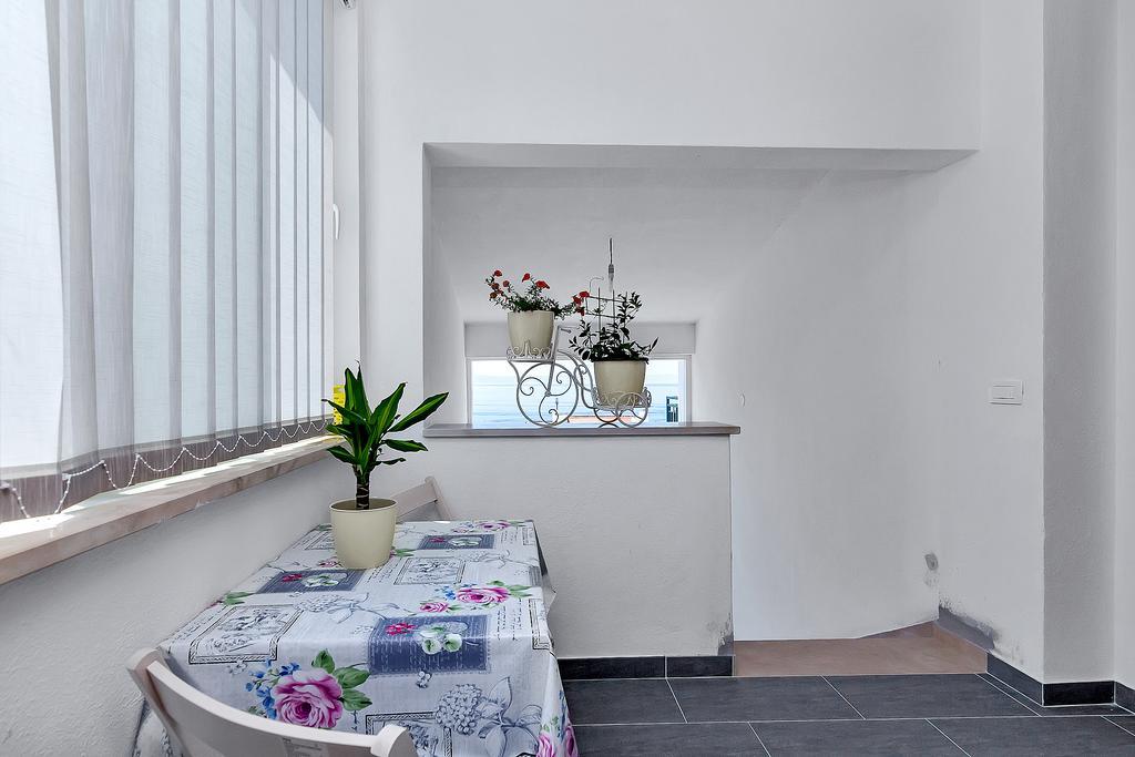 Family Leona Apartament Makarska