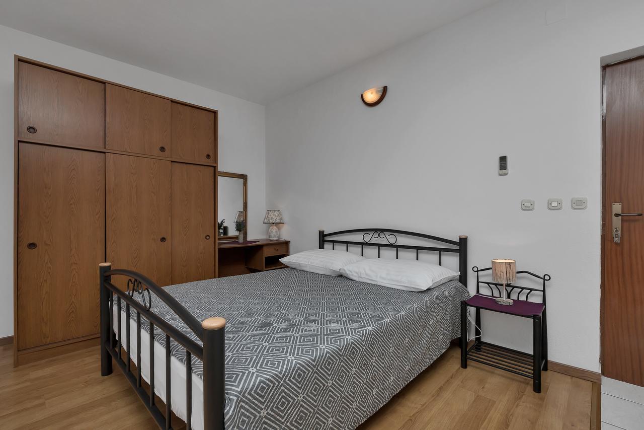 Apartament Family Leona *
