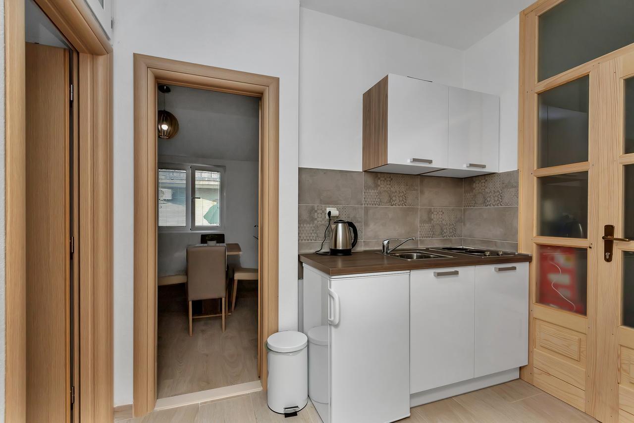 Apartament Family Leona *